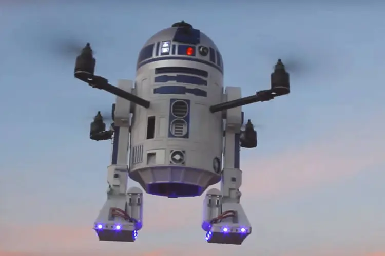 
	R2-D2: o drone &eacute; chamado de &quot;Arturo&quot; por seu criador
 (Reprodução/YouTube)