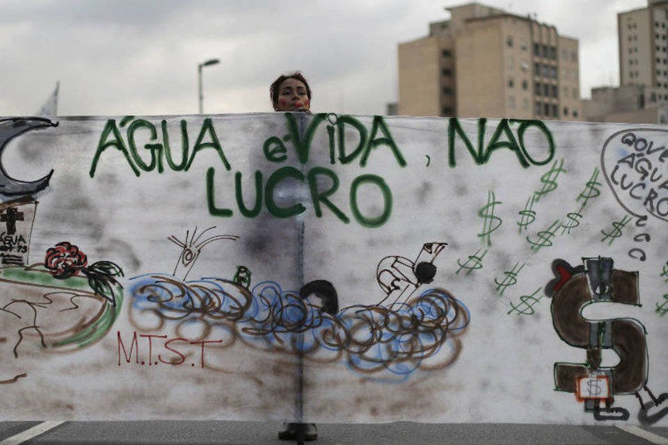 Milhares protestam em São Paulo contra racionamento de água