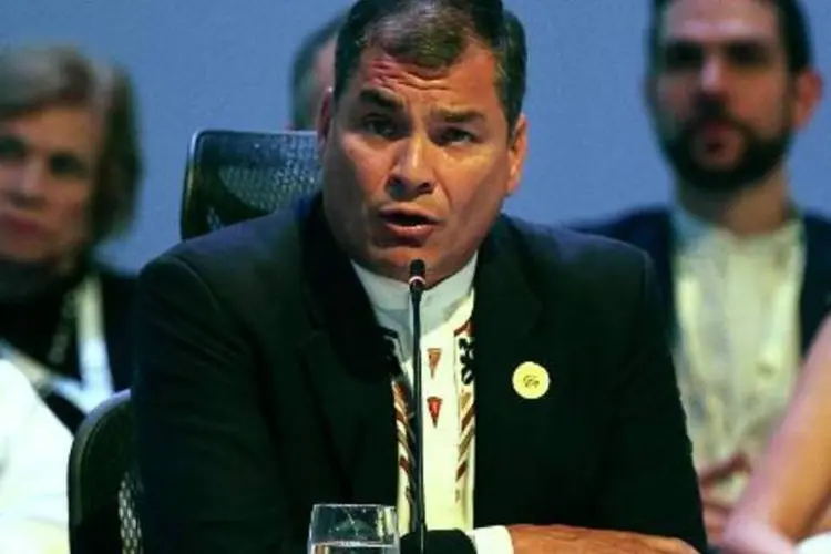 O presidente do Equador, Rafael Correa, discursa no III Encontro da Celac, realizado na Costa Rica (Roberto Sanchez/AFP)