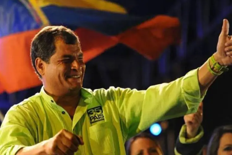 
	O presidente socialista Rafael Correa: sua vit&oacute;ria j&aacute; est&aacute; garantida
 (AFP/ Rodrigo Buendia)