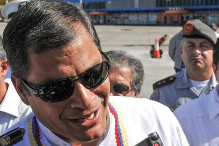 
	Popular devido a programas sociais, Correa tamb&eacute;m enfrenta cr&iacute;ticas de ter se indisposto com os mercados financeiros e de aumentar o controle estatal sobre setores econ&ocirc;micos estrat&eacute;gicos
 (©afp.com / Adalberto Roque)