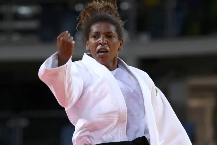 
	Rafaela Silva: &quot;N&atilde;o foi a derrota que me afetou. Foi o racismo&quot;
 (Kai Pfaffenbach/Reuters)