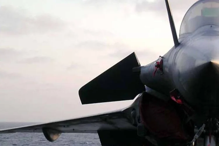 Se o Rafale não encontrar um comprador estrangeiro, o governo francês terá de parar de financiar sua produção pela Dassault Aviation (Wikimedia Commons)