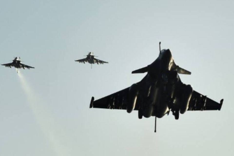 França bombardeia comando do grupo EI a oeste de Mossul