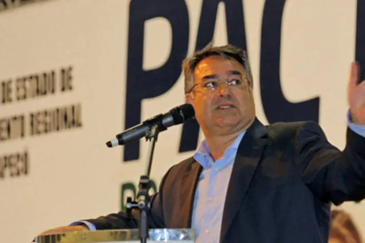 Raimundo Colombo: governador catarinense acredita que acordo entre Estados e governo deverá sair até o fim do ano (James Tavares/ Governo de Santa Catarina)