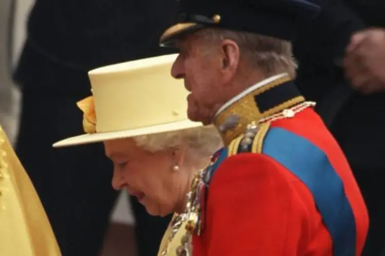 A rainha Elizabeth chega ao casamento de William e Kate (Getty Images)