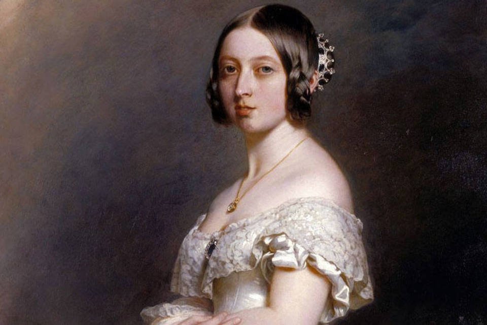Calcinha da rainha Vitória é leiloada por 17,2 mil euros