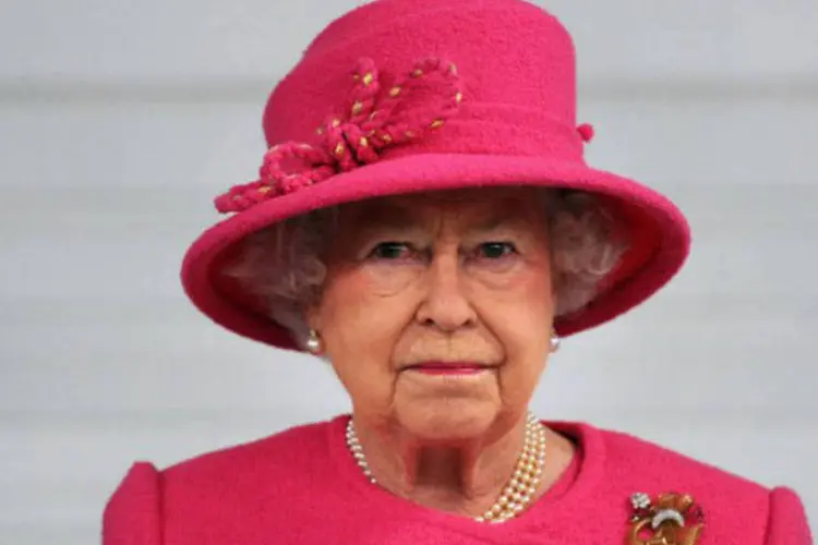 A rainha Elizabeth II está internada no hospital Edward VII, em Londres (AFP / Carl Court)