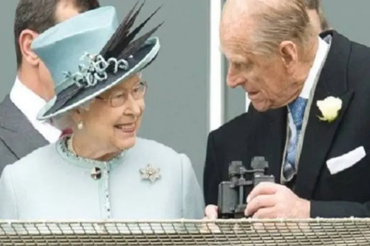 Rainha Elizabeth e seu marido, Philip de Mountbatten (Leon Neal/AFP/AFP)