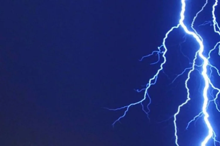 
	Raios: festival &quot;Rock am Ring&quot;, realizado no aeroporto de Mendig, foi interrompido durante duas horas
 (stock.xchng)