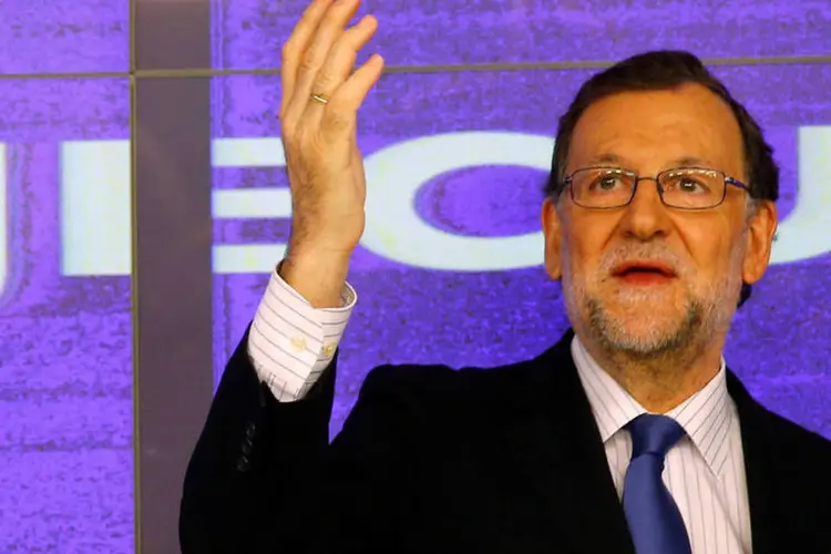 
	Mariano Rajoy: dois partidos rivais concordaram em debater uma proposta de or&ccedil;amento para 2017
 (Marcelo del Pozo / Reuters)