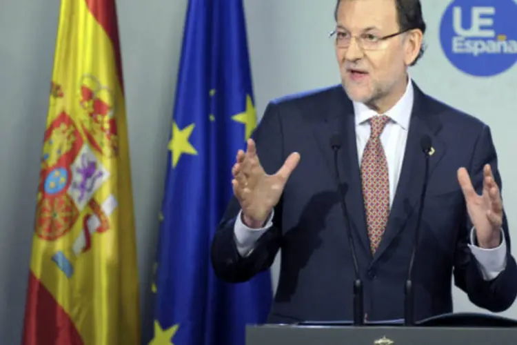 
	O primeiro-ministro da Espanha, Mariano Rajoy, fala em runi&atilde;o de c&uacute;pula da Uni&atilde;o Europeia, em Bruxelas
 (REUTERS/Laurent Dubrule)
