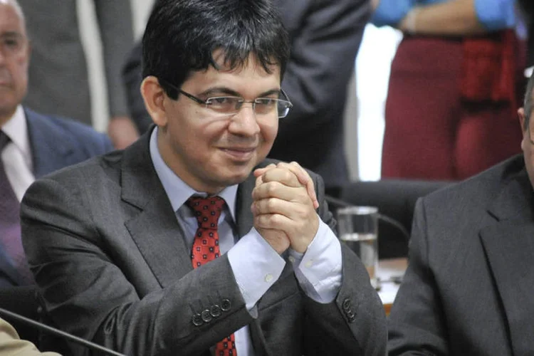 
	Randolfe Rodrigues: &quot;N&atilde;o considero que este processo seja inerte, imune a fatos novos&quot;
 (Geraldo Magela/Agência Senado)