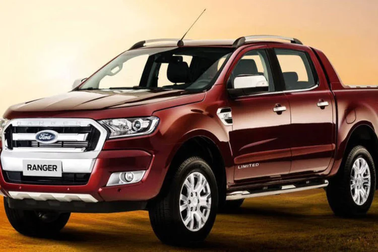 
	Ranger: j&aacute; o motor 3.2 de cinco cilindros diesel manteve os 200 cavalos, mas ficou 18% mais econ&ocirc;mico. Por aqui, a outra op&ccedil;&atilde;o de motor &eacute; o 2.5 flex de 173 cavalos
 (Divulgação)