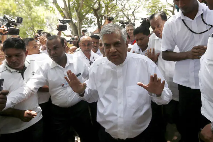 
	Ranil Wickremesinghe, primeiro-ministro do Sri Lanka: &quot;Agrade&ccedil;o a todos aqueles que trabalharam pela vit&oacute;ria do povo&quot;
 (Reuters/ Dinuka Liyanawatte)