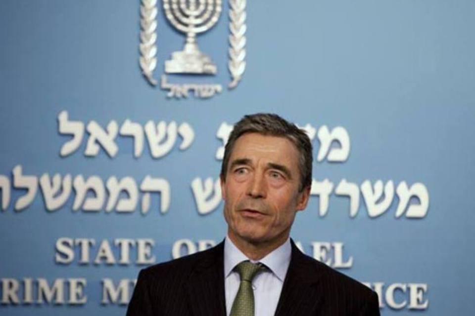 Rasmussen defende que ONU administre transição líbia