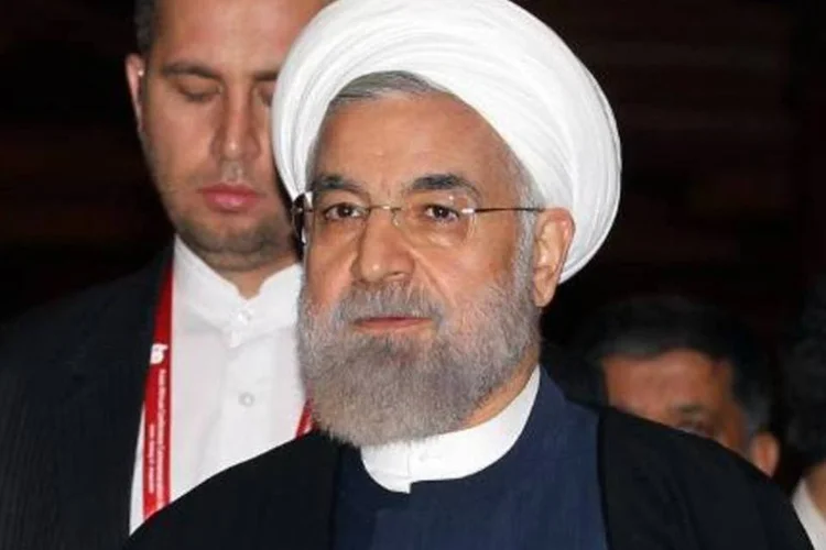 Hassan Rohani em Jacarta, na Indonésia: "Os que se beneficiam das sanções deveriam pensar a partir de agora em mudar de trabalho" (Mast Irham/AFP)