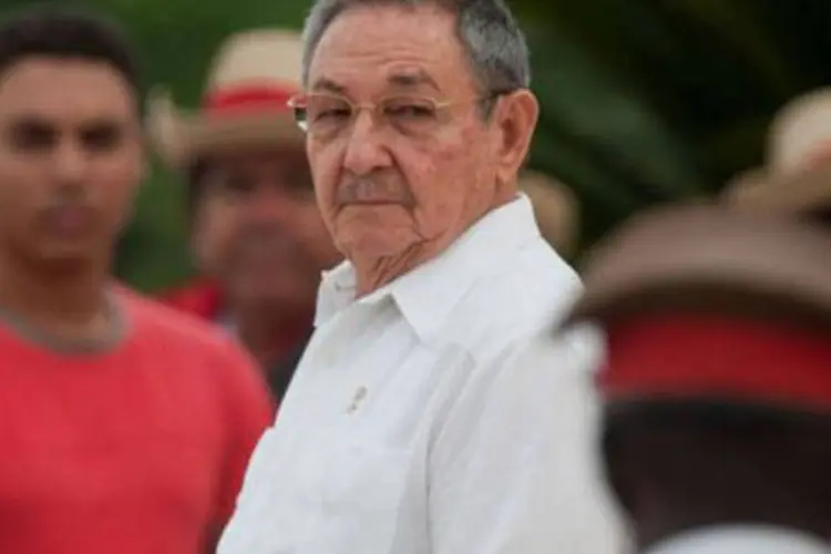 Raul Castro anunciou a libertação dos prisioneiros durante a Assembleia Nacional, e disse que a “atitude humanitária” mostra a força de Cuba (Adalberto Roque/AFP)