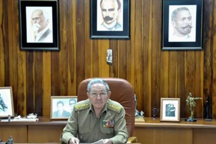Parlamento, que se reúne apenas duas vezes por ano, deve encerrar sua sessão ainda no fim da tarde desta sexta, com um discurso de Raúl Castro (AFP)