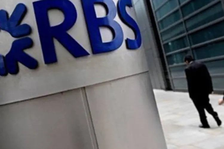 Santander, maior grupo bancário espanhol, comprará 318 agências do britânico Royal Bank of Scotland (RBS) (.)