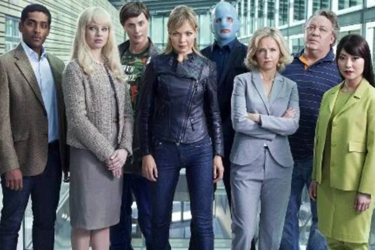 Elenco da série sueca "Real Humans": série aborda coabitação entre humanos e robôs (Johan Paulin/AFP)