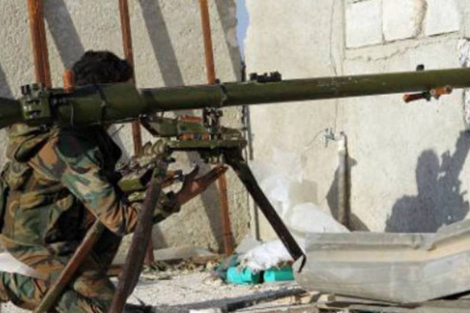 Rebeldes sírios ganham espaço diante de jihadistas