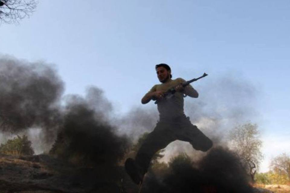 Rebeldes derrubam dois aviões do regime sírio em Idlib