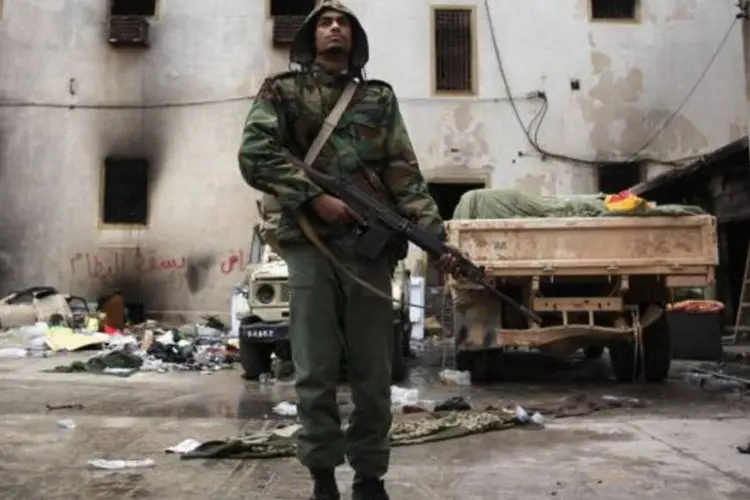 Soldado da oposição à Kadafi: pedido de ajuda internacional (Getty Images)