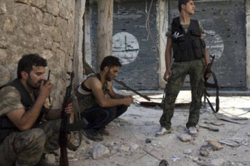 Dirigente rebelde sírio sofre tentativa de assassinato