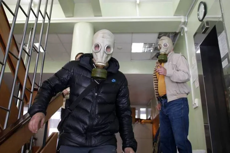 
	Rebeldes pr&oacute;-R&uacute;ssia: Fontes da Cruz Vermelha disseram &agrave; AFP que &nbsp;n&atilde;o sabem por quem os membros foram detidos
 (Marko Djurica/Reuters)