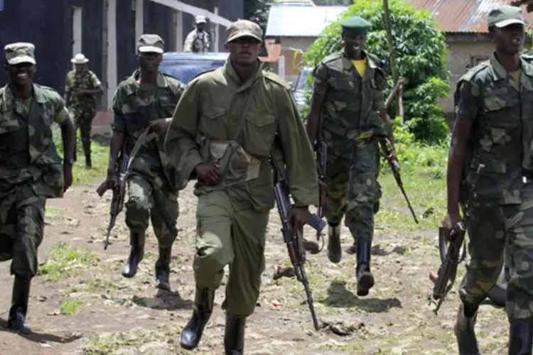 
	Rebeldes do Ex&eacute;rcito Revolucion&aacute;rio do Congo: os rebeldes, que nos &uacute;ltimos dias intensificaram sua ofensiva, se sublevaram em abril para protestar pela perda de poder
 (REUTERS)