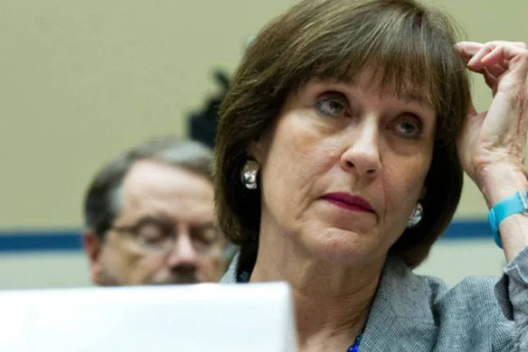 A funcionária da Receita Federal americana Lois Lerner durante audiência no Congresso em 22 de maio (AFP / Karen Bleier)