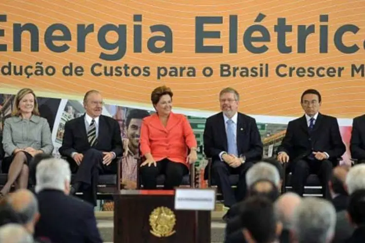 
	Pacote de energia do governo: a renova&ccedil;&atilde;o antecipada das concess&otilde;es do setor el&eacute;trico que venceriam entre 2015 e 2017 &eacute; parte das medidas anunciadas pela presidente Dilma Rousseff
 (Wilson Dias/Agência Brasil)