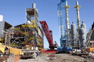 Imagem referente à matéria: Petrobras (PETR4) conclui obra para aumentar capacidade de Refinaria de Abreu e Lima