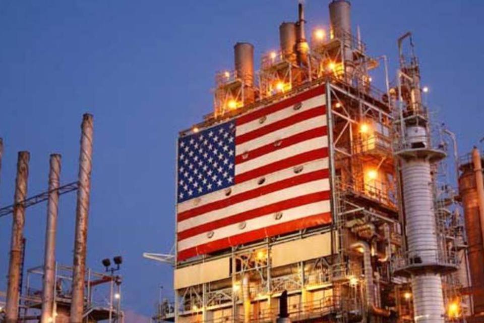 EUA registram queda inesperada de reservas de petróleo