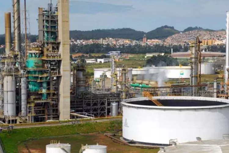 Refinaria da Petrobras em São Paulo: Japão paralisou mercado de bônus após terremoto (Divulgação/Petrobras)