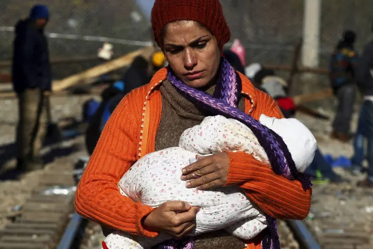 
	Refugiadas: v&aacute;rias mulheres contaram ter sido v&iacute;timas de abusos f&iacute;sicos, explora&ccedil;&atilde;o financeira e sexual
 (Alexandros Avramidis / Reuters)