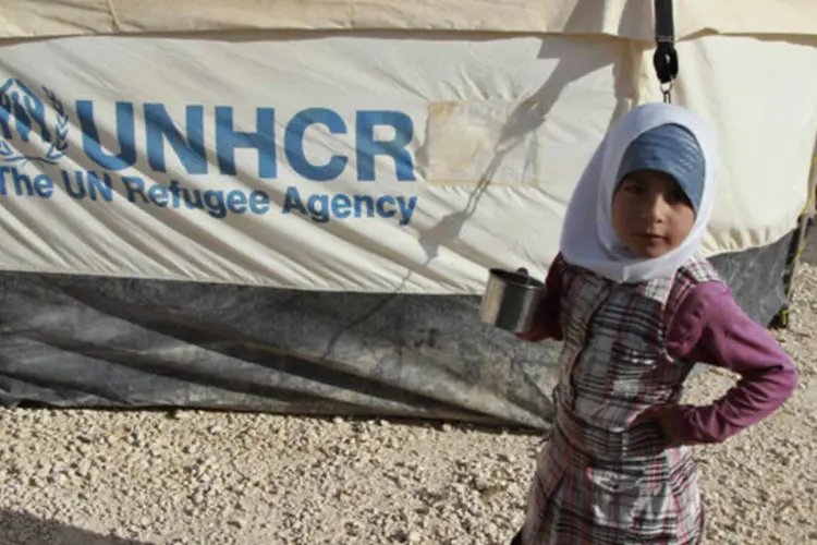 
	&nbsp;

	Garota em campo de refugiados: L&iacute;bano est&aacute; abrigando 154.387 refugiados s&iacute;rios registrados que fugiram do conflito que dura h&aacute; 20 meses
 (Muhammad Hamed/Reuters)