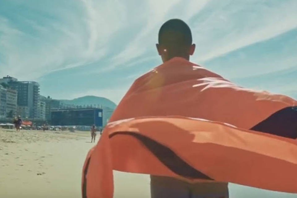 Hino e bandeira de refugiados foram criados por brasileiros