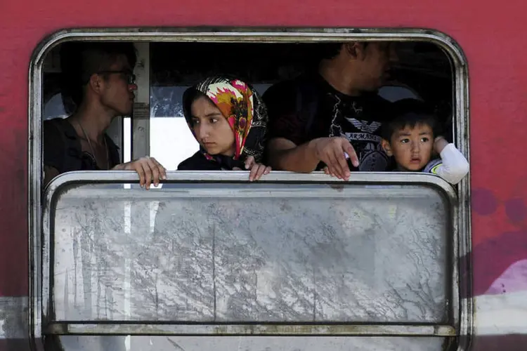 
	Refugiados: cada pa&iacute;s do bloco tem uma quota de imigrantes a receber, mas n&atilde;o notificam a quantidade de vagas dispon&iacute;veis
 (Reuters / Ognen Teofilovski)