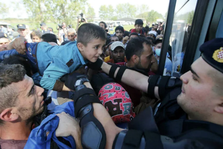 
	Refugiados s&iacute;rios na Cro&aacute;cia: novo n&uacute;mero de 120 mil pessoas representa somente 20 dias na m&eacute;dia di&aacute;ria de 6 mil chegadas
 (Reuters)