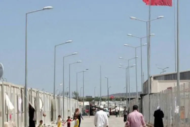 Campo de refugiados na Turquia: mais general sírio deserta e se refugia no país (Adem Altan/AFP)