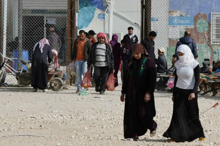 Refugiados sírios: crise na Síria e no Iraque levou 1,6 milhão de refugiados a migrarem para a Turquia (Muhammad Hamed/Reuters)