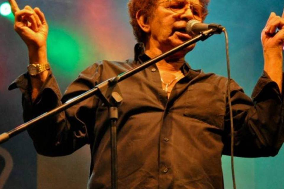 Reginaldo Rossi morre aos 69 anos no Recife