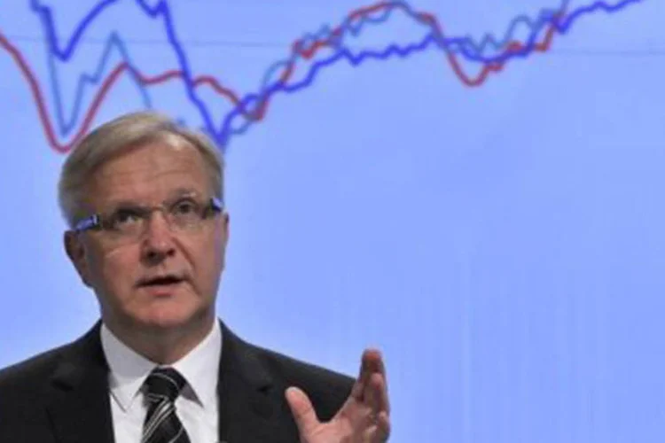 
	Rehn: &quot;a economia s&oacute; ser&aacute; reativada lentamente, no transcurso do ano&quot;, disse
 (Georges Gobet/AFP)