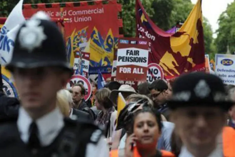 Manifestação em 30 junho de 2011 em Londres durante greve contra a situação econômica (Carl Court/AFP)
