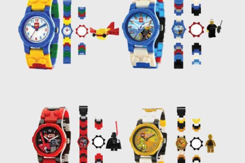 Lego lança relógios de pulso e despertadores no Brasil