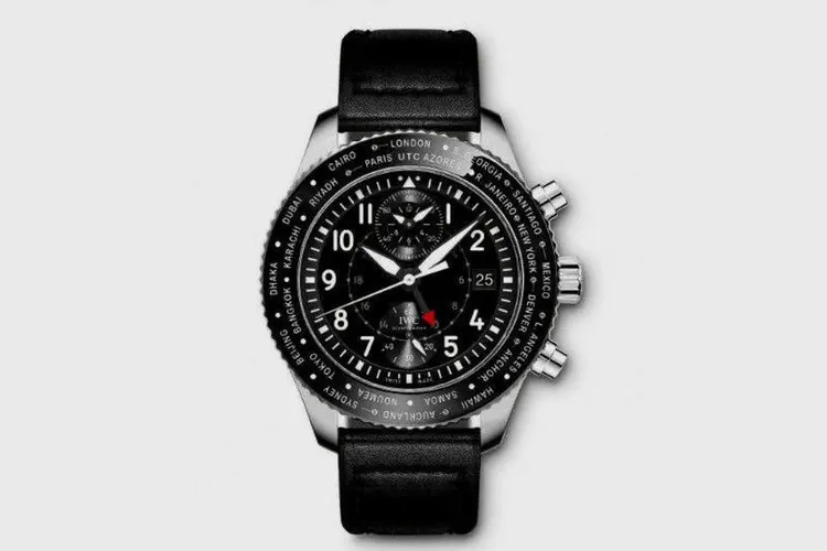 
	IWC Pilot Timezoner Chronograph: o modelo foi desenhado para ajustar facilmente a hora
 (Divulgação/WatchTime Brasil)