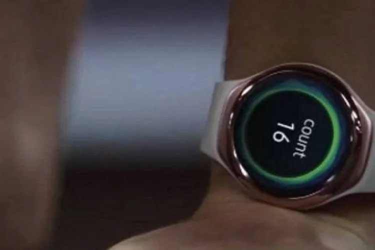 Relógio inteligente da Samsung, o SM-R150 (Divulgação)