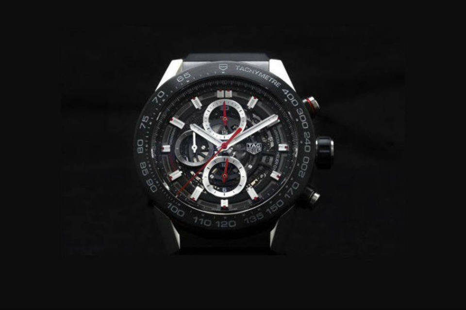 TAG Heuer lança versão final de seu novo relógio Carrera